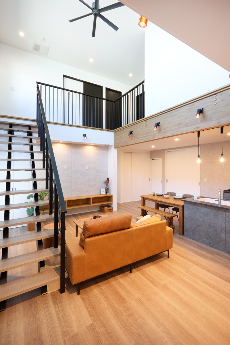 06chiba-living.JPG